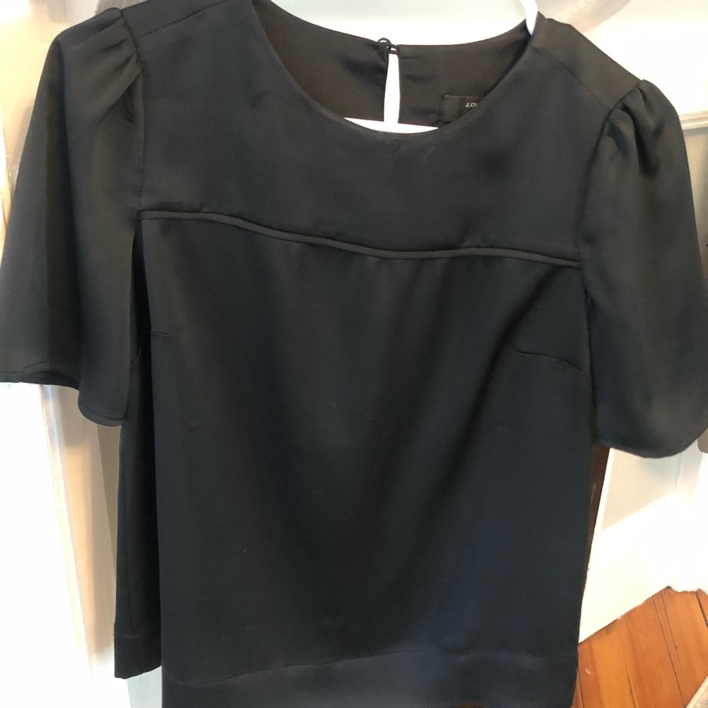 Black shirt
